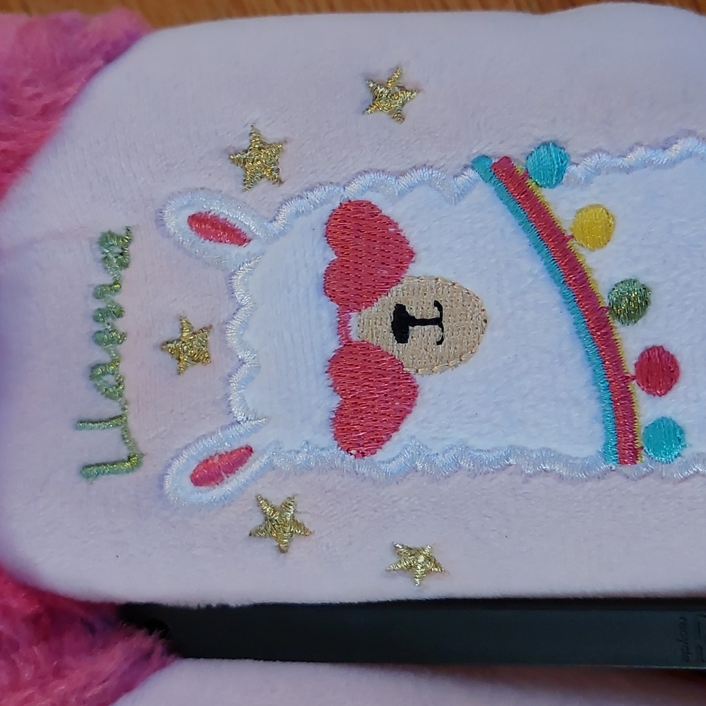 Wonder Nation Girl Slippers - Picture 7 of 9